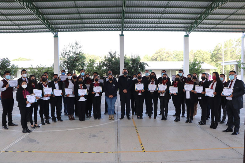 SSC de San Pedro Cholula imparte talleres de intervención en crisis a maestros