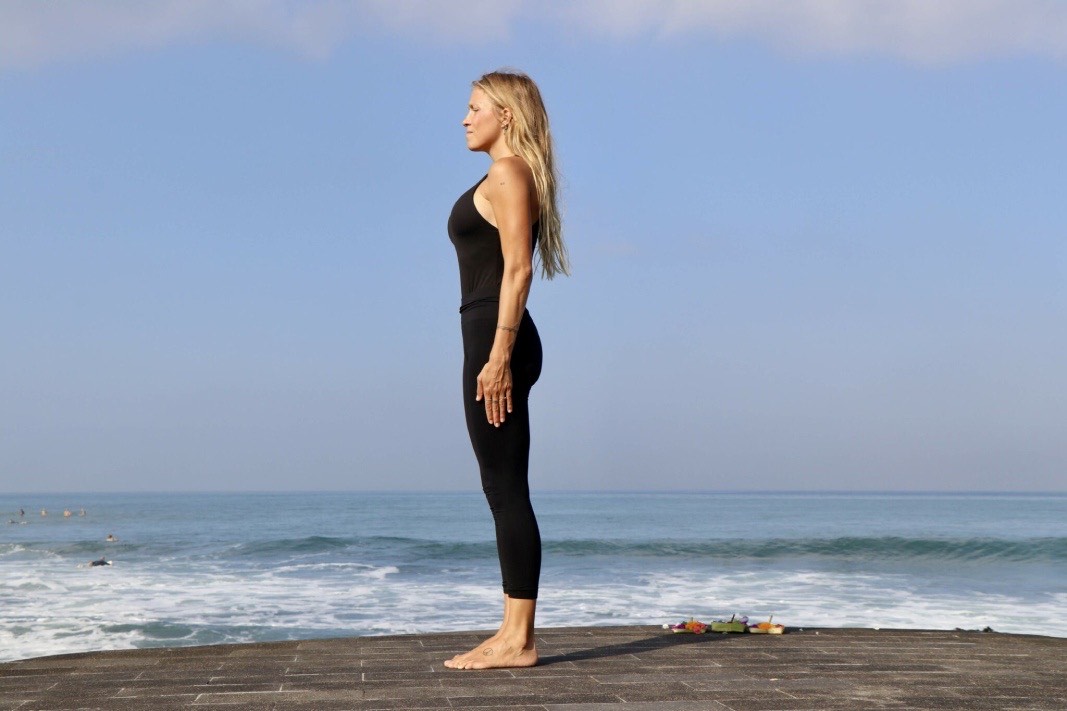 Tadasana: Postura de la montaña