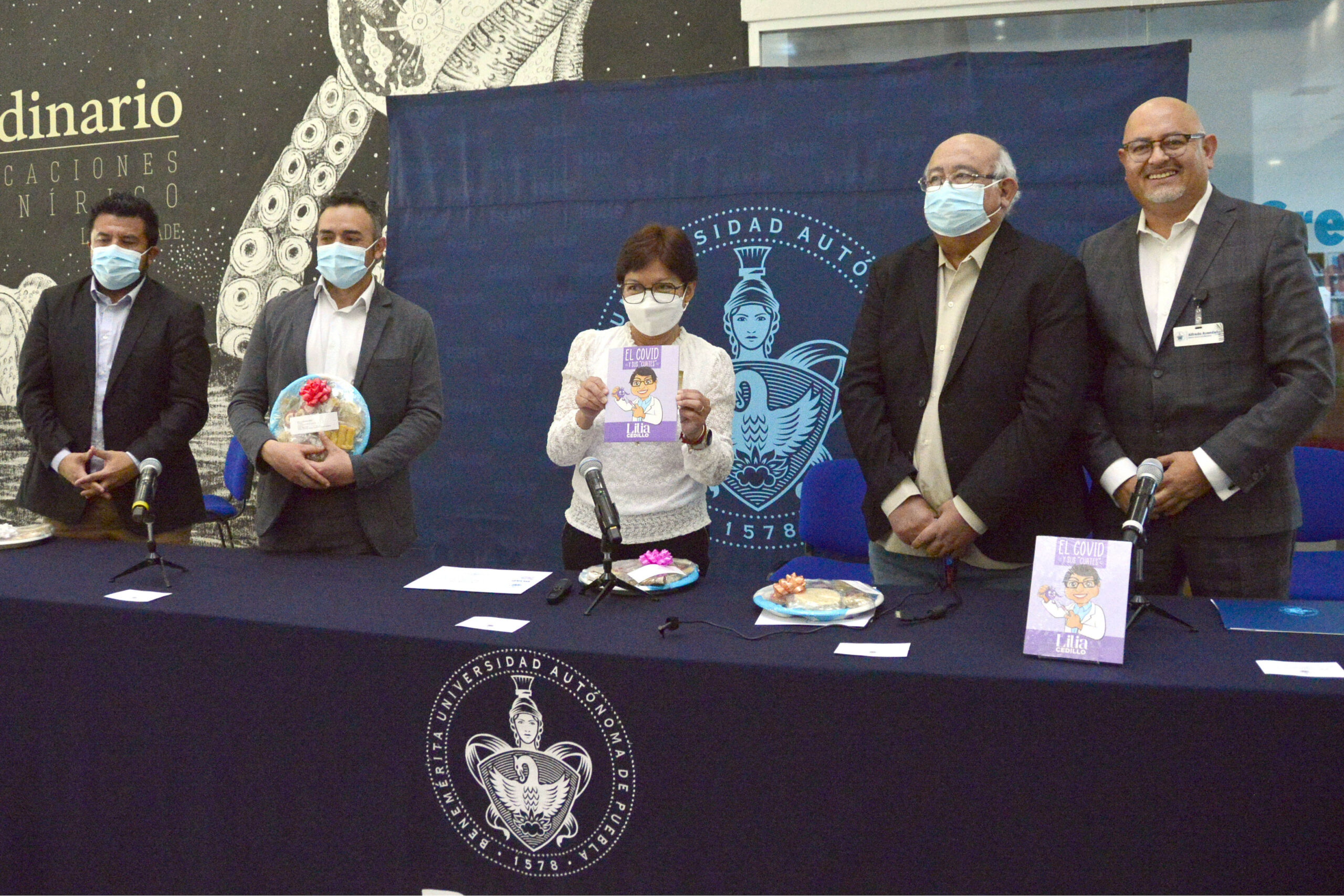 Presentan en la Biblioteca Central Universitaria el libro El COVID y sus cuates, de la Rectora María Lilia Cedillo Ramírez