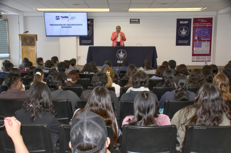 Celebra la Facultad de Derecho jornada para prevenir violencia de género