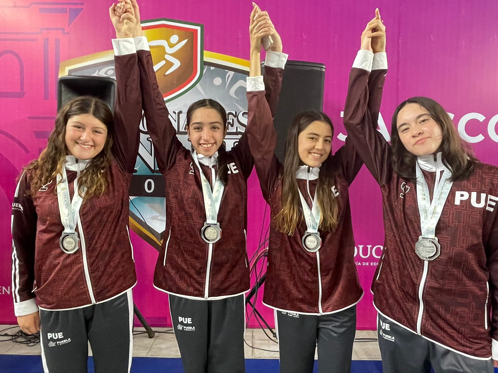 Puebla logra 4 medallas durante el tercer día de competencias de Natación