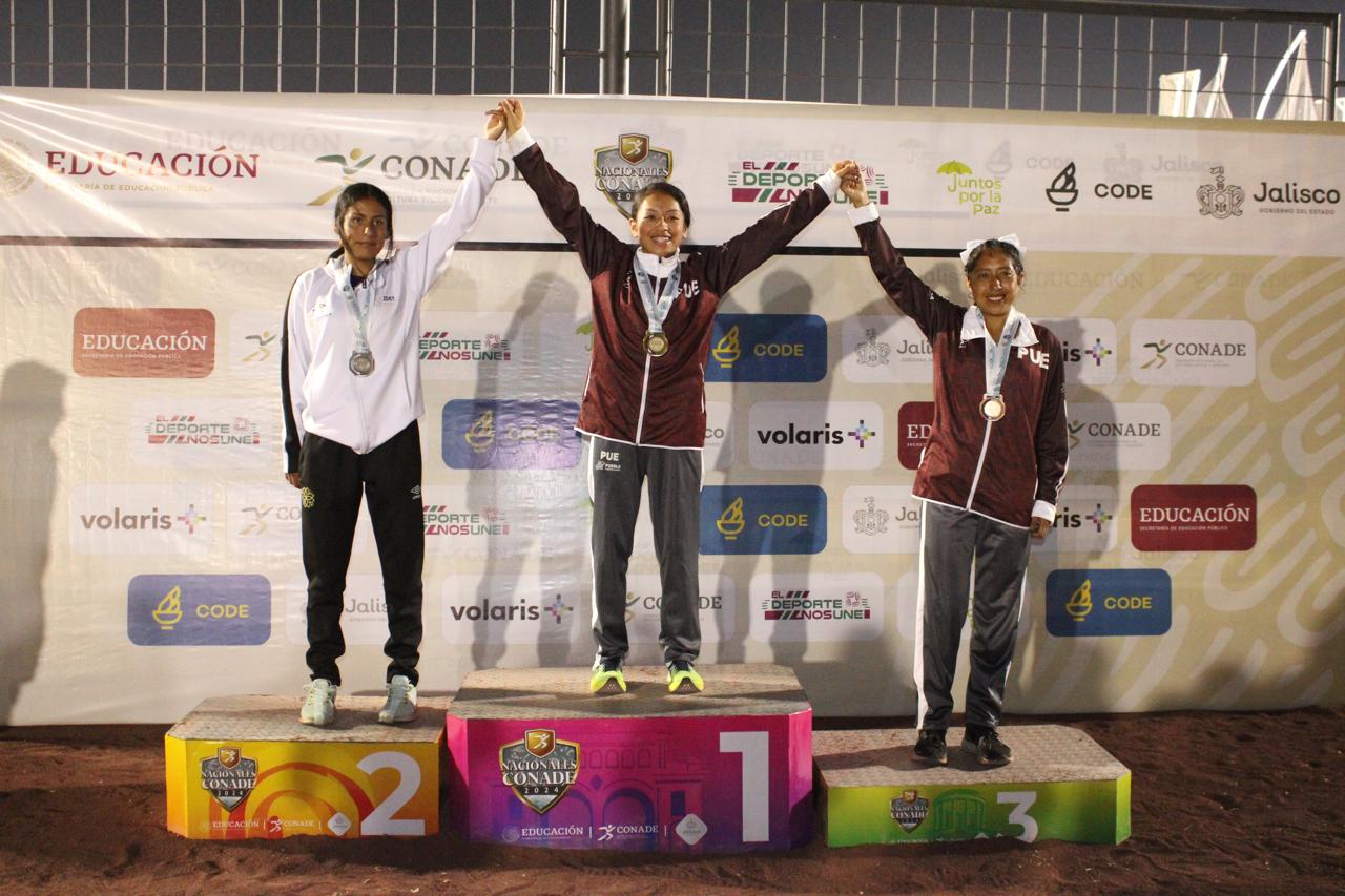 Puebla hace el 1-3 en los 3 mil. planos Sub20 femenil