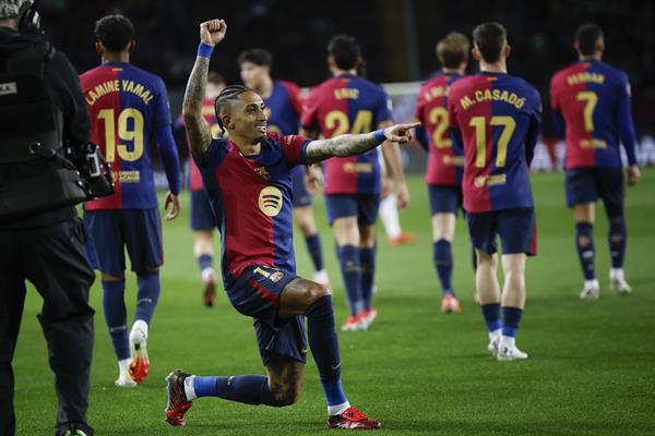 El Barcelona recupera el pulso en LaLiga con una exhibición