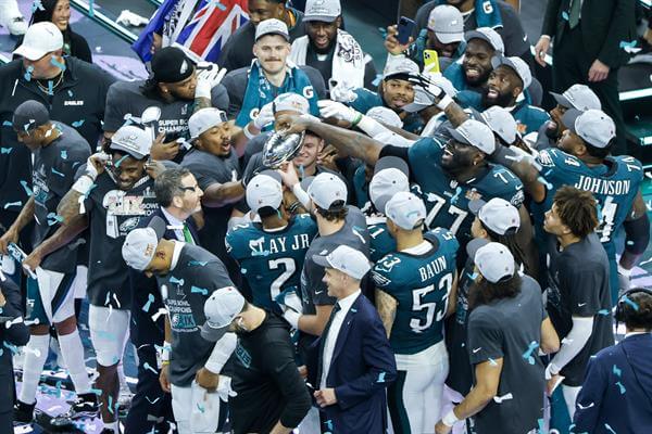Los Eagles destrozan el triplete de los Chiefs y se toman la venganza más dulce