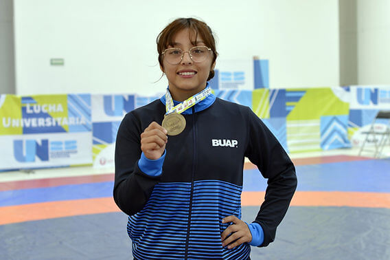 La lucha universitaria, kickboxing y levantamiento de pesas consiguen 27 preseas más para la BUAP