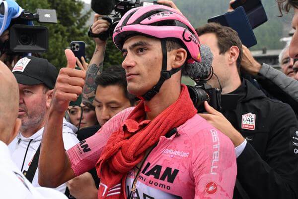 Sheinbaum Felicita Al Mexicano Isaac Del Toro Por Su Segundo Lugar En El Giro De Italia