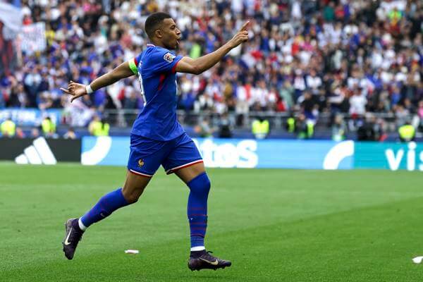 Mbappé marca la diferencia y le da el tercer lugar a Francia