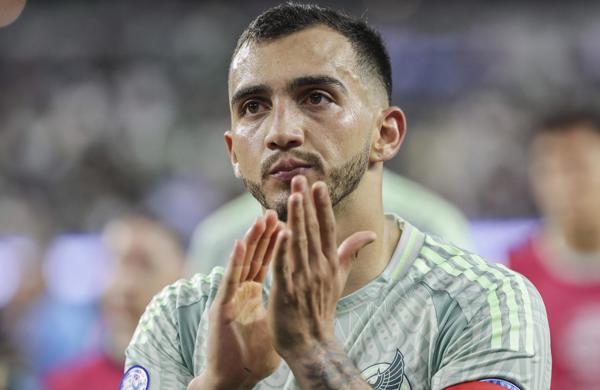 El mundialista mexicano Luis Chávez libra con éxito una cirugía de rodilla