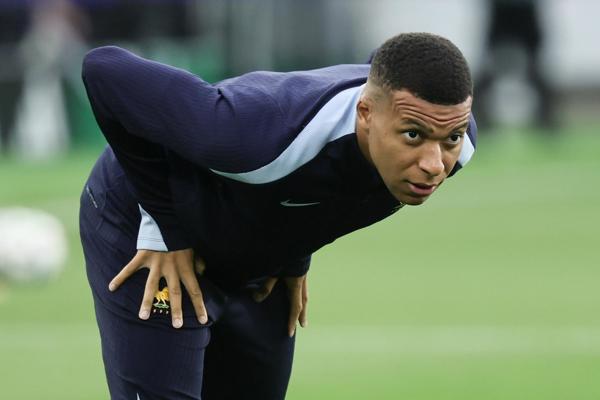 Mbappé no viaja a Charlotte y es baja contra Pachuca