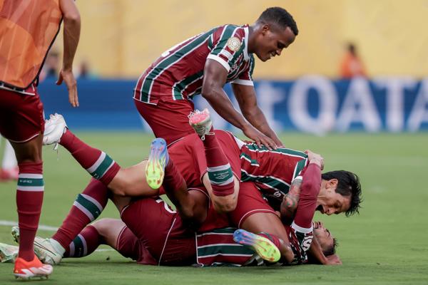 4 2. Fluminense Sale Ileso En Un Partido Pirotécnico