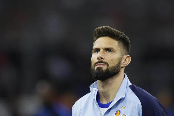 Olivier Giroud vuelve a Francia al firmar por un año con el Lille