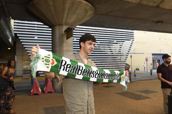 El Betis oficializa el fichaje de Petit por cinco temporadas