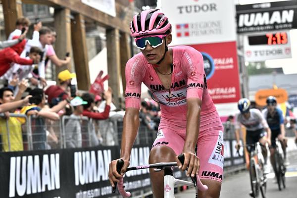 El mexicano Isaac del Toro liderará al UAE Team Emirates en la Vuelta a Burgos 2025
