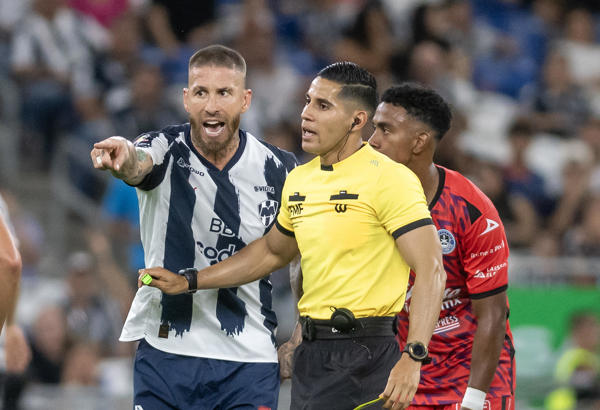 Sergio Ramos Y Fernando Gago, De Compañeros En El Real Madrid A Rivales En México