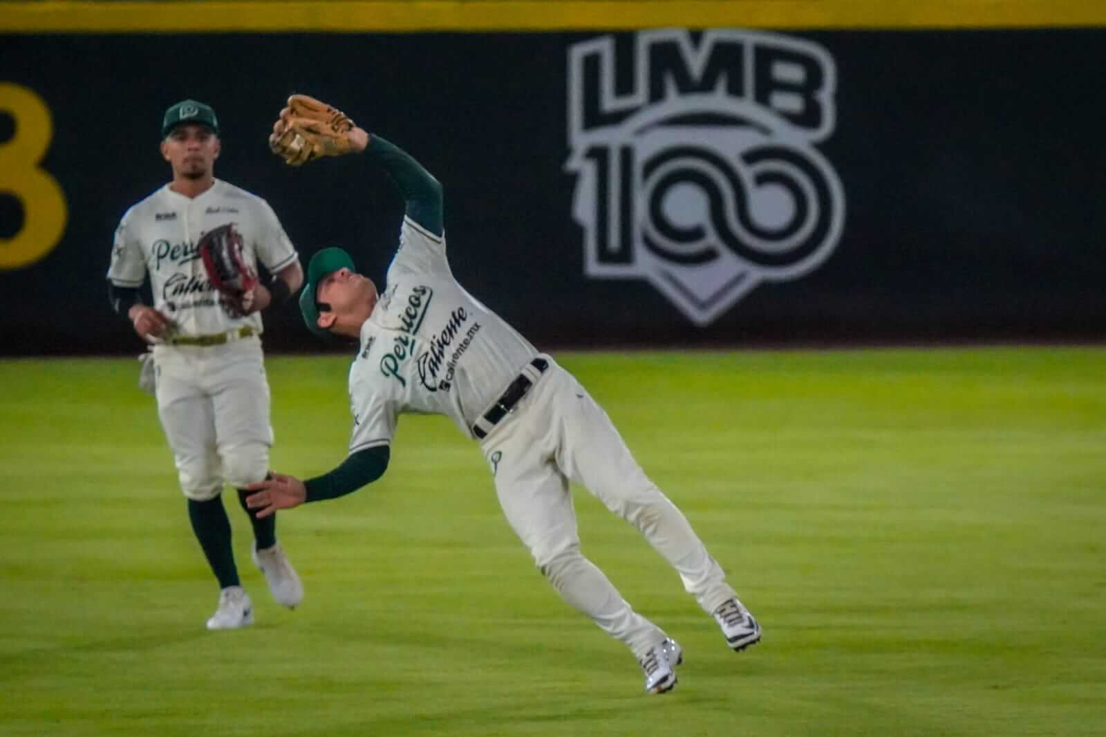 Pericos sigue en la pelea