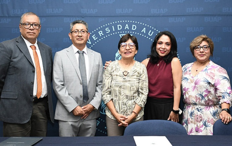 Destaca la Rectora actividad científica en la FCQ