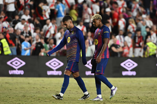 Barcelona y Villarreal pinchan y dejan a Real Madrid y Athletic en cabeza