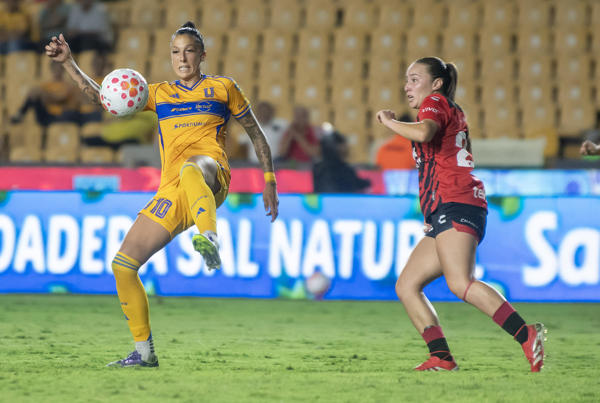 El Tigres de Jenni Hermoso recibe al Pachuca de la goleadora Charlyn Corral