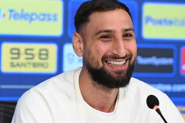 Donnarumma: "estoy Orgulloso De Ser Entrenado Por Guardiola, Puedo Mejorar Mucho Con él"