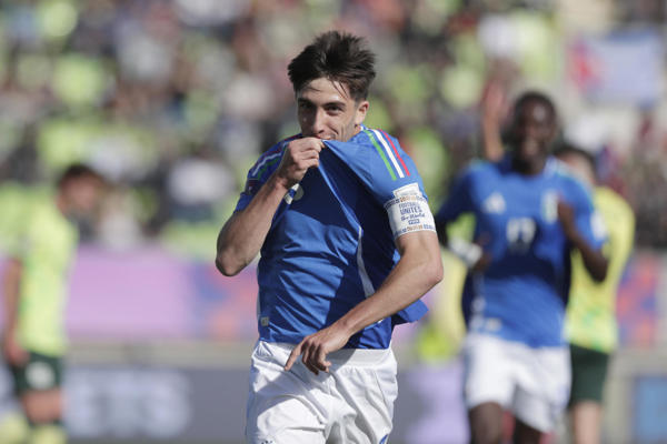 Italia, apoyado en sus tres Mattia, toma ventaja con la victoria frente a Australia