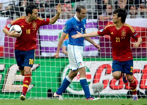 Cesc Fàbregas Y David Silva, Nominados Al Salón De La Fama De La Premier League