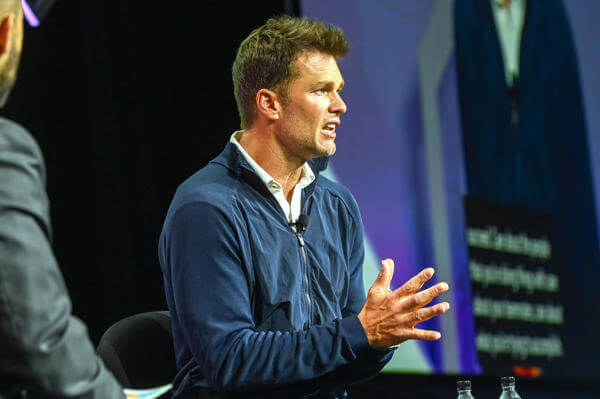 Tom Brady afirma que la mente del ‘quarterback’ de la NFL de hoy está menos desarrollada