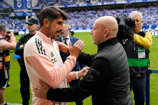 El Real Oviedo destituye a Veljko Paunovic como entrenador