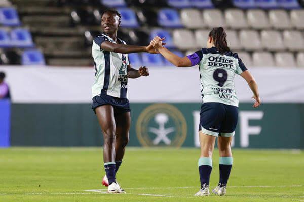 5 0. La Nigeriana Ihezuo Lidera Goleada Del Pachuca Al Alajuelense En La Concacaf