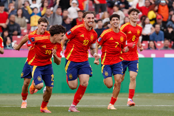 1 0. España Elimina A Brasil Y Su Clasificación Depende De Quedar Entre Mejores Terceros