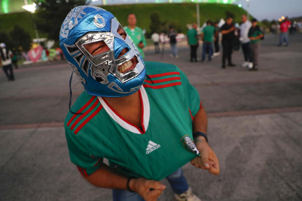 Los aficionados mexicanos muestran una desconexión con el fútbol, asegura estudio