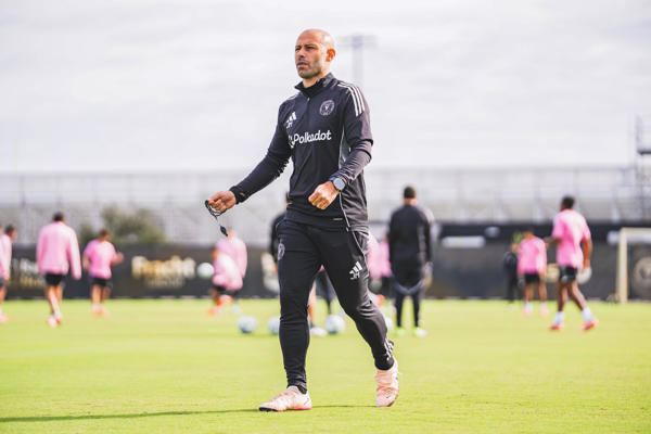 Mascherano reconoce la dificultad de dejar en el banquillo a Luis Suárez