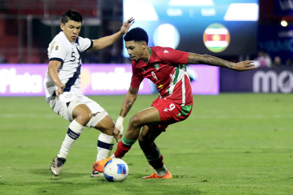 Guatemala se despide con triunfo 3-1 y envía a Surinam a la repesca