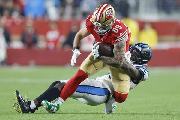 Los 49ers se imponen a los Panthers en el cierre de la semana 12 de la NFL