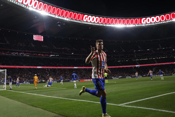 El Atlético y Sorloth aceleran rumbo al Camp Nou