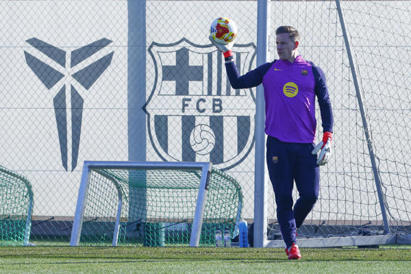 Ter Stegen a su llegada a Girona: “Tengo muchas ganas de empezar”