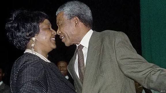 Nelson Mandela y Winnie Madikizela: una historia de amor condenada al no, pero que terminó en un sí
