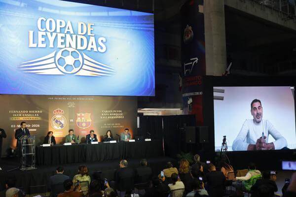 Hierro, Morientes y Márquez anuncian juego de leyendas Real Madrid-Barça en Guadalajara
