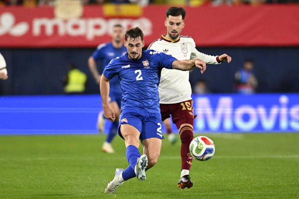 España golea a Serbia y avanza con paso firme hacia el Mundial