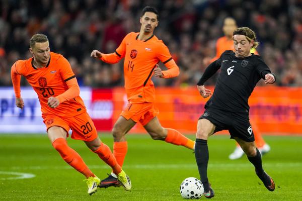 Países Bajos remonta y derriba la buena racha noruega