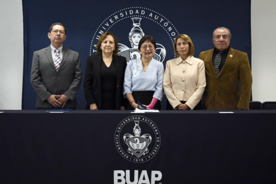 Primer Informe de labores en la Facultad de Ingeniería Química