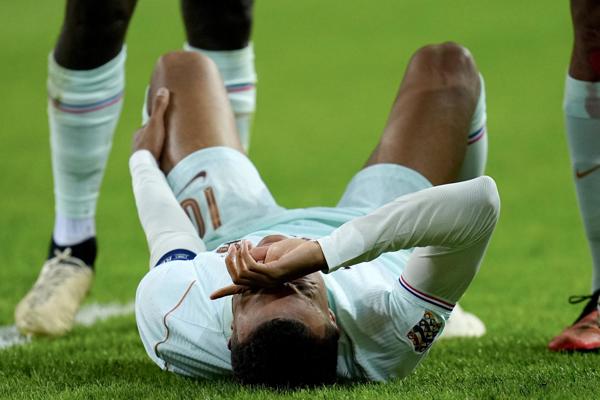 Mbappe Sufre "una Lesión Tendinosa" Y Está Descartado Para El Resto De La Concentración
