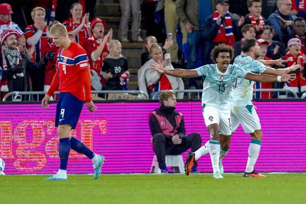1 2. Nyland Condena A Noruega